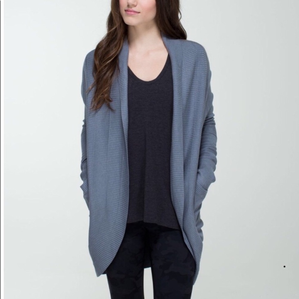 LIKE NEW! Lululemon Transformation Wrap Gray Blue